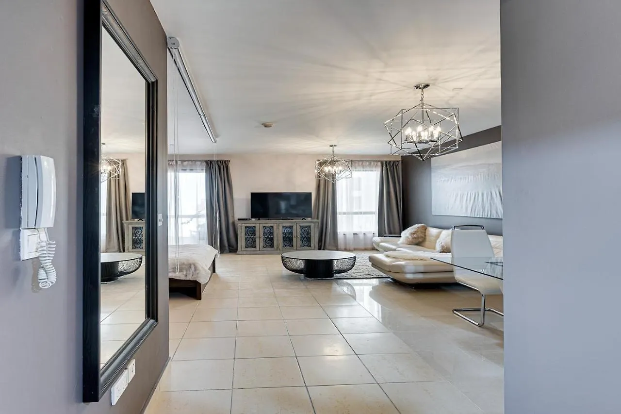 Entire Serviced Studio Jbr Sea View Balcony Dubai 0*,  Emirados Árabes Unidos