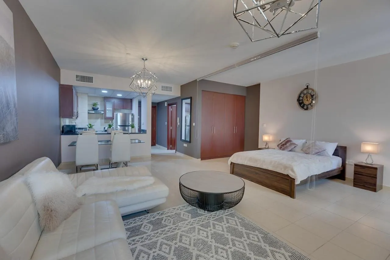 Entire Serviced Studio Jbr Sea View Balcony Dubai 0*,  Emirados Árabes Unidos